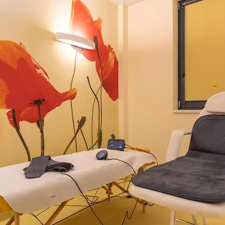 Miodowa Klinika - Centrum Dlugowiecznosci Hotel *